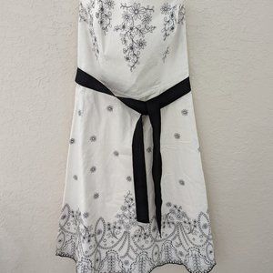 White House Black Market White and Black Embroidered Belted Tea Dress, Size 4